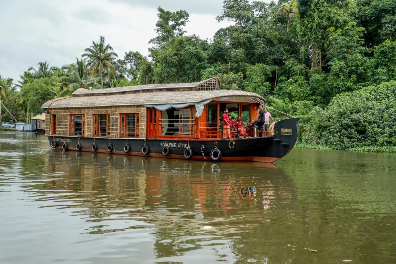 Grand Villa Houseboat Kumarakom Exterior foto